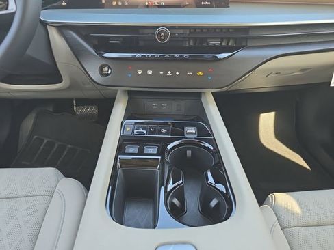 New 2026 Nissan Murano Platinum image 3