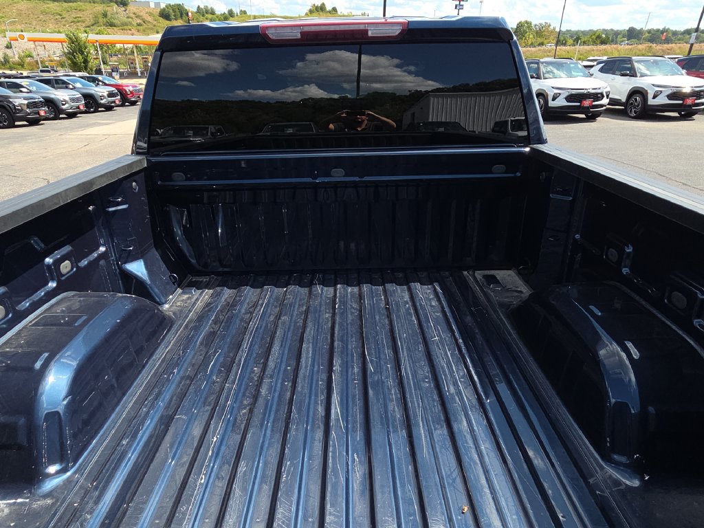 Used 2022 Chevrolet Silverado 1500 RST w/ Z71 Off-Road Package AWD/4WD image 8