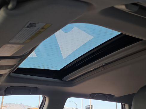 Used 2020 Mitsubishi Outlander LE image 12