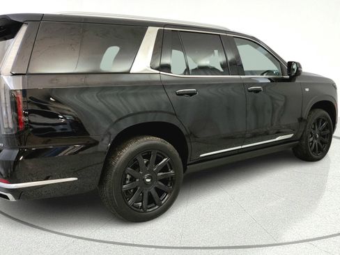 Used 2026 Cadillac Escalade Luxury w/ LPO, Floor Liner Package AWD/4WD image 7