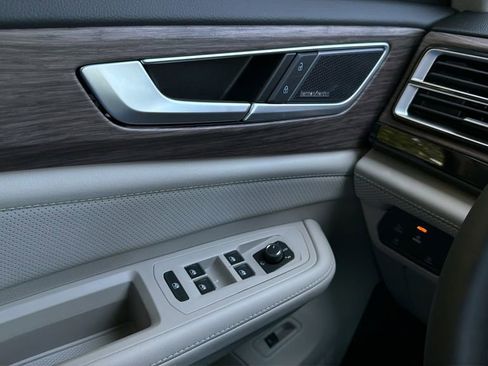 New 2026 Volkswagen Atlas SEL Premium R-Line AWD/4WD image 20