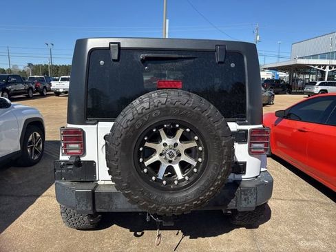 Used 2015 Jeep Wrangler Unlimited Sport w/ Quick Order Package 24S image 11