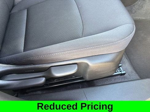 Used 2024 Chevrolet Malibu LT image 40