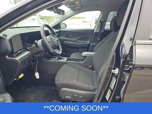 Used 2025 Hyundai Kona SEL FWD image 3
