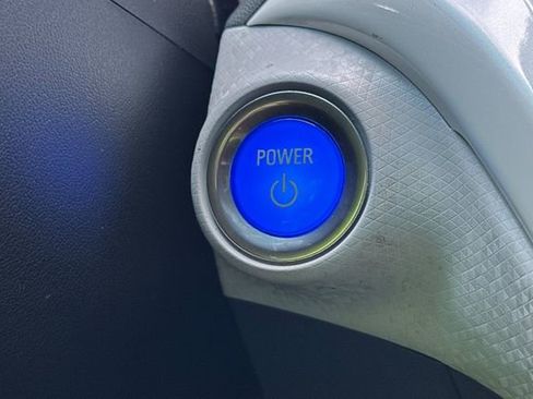 Used 2017 Chevrolet Bolt Premier w/ Driver Confidence II Package image 25