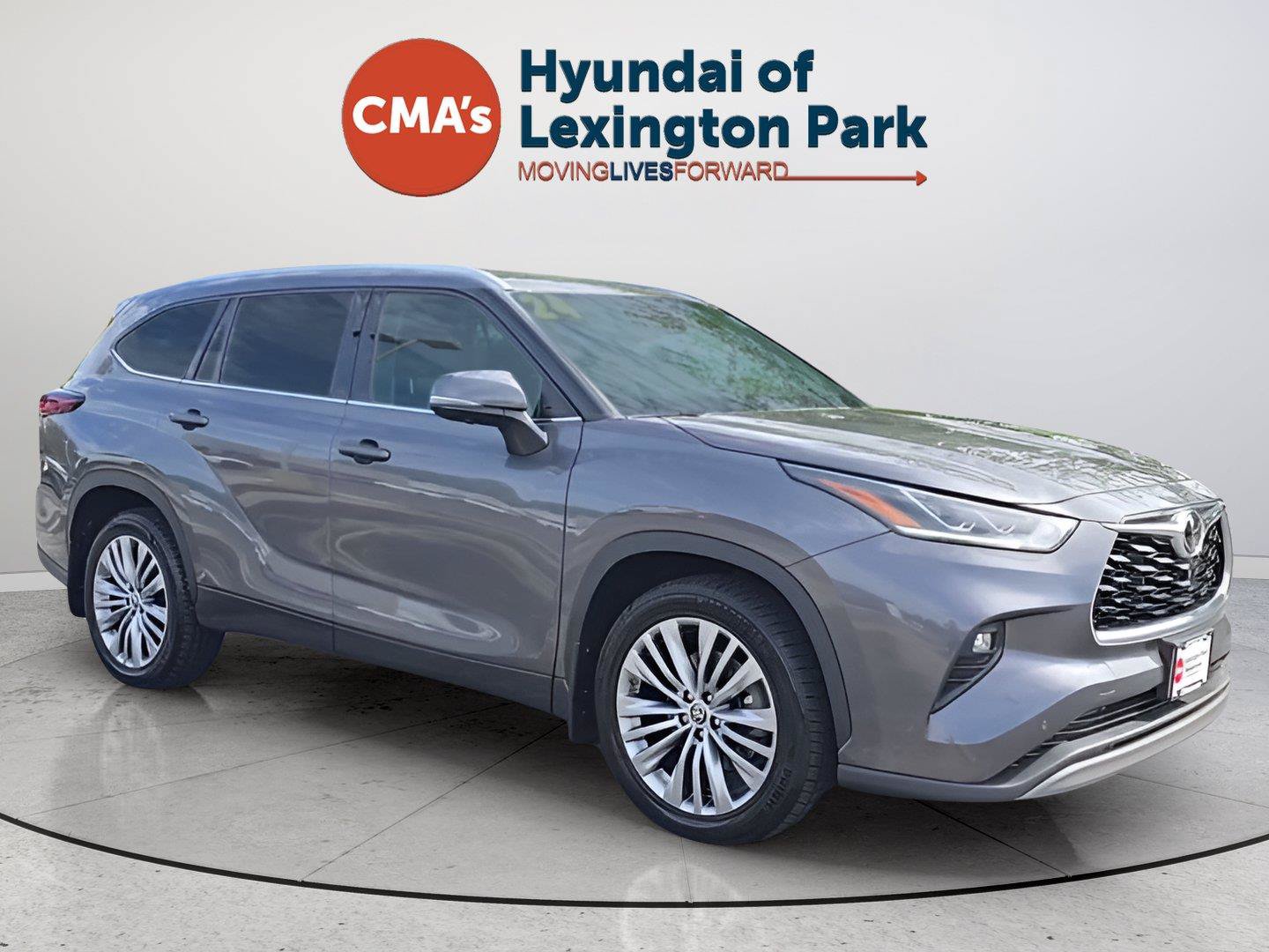 Used 2024 Toyota Highlander Platinum AWD/4WD image 7