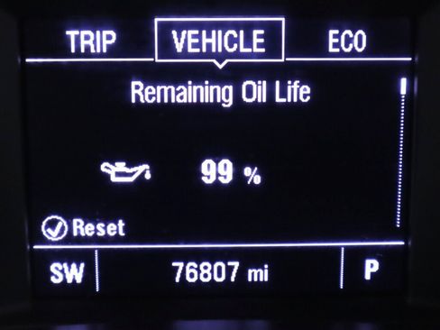 Used 2022 Chevrolet Equinox LS w/ Driver Confidence II Package AWD/4WD image 14