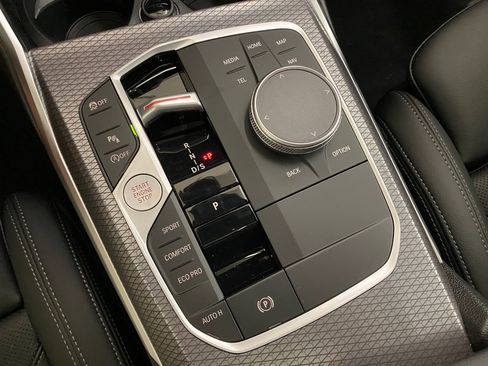 Used 2025 BMW 330i xDrive Sedan w/ Convenience Package image 22