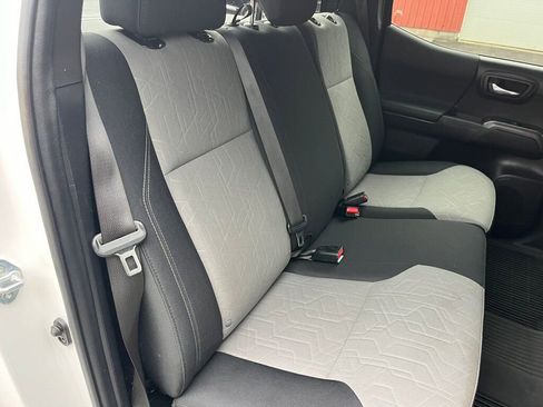 Used 2022 Toyota Tacoma 4x4 Double Cab image 16