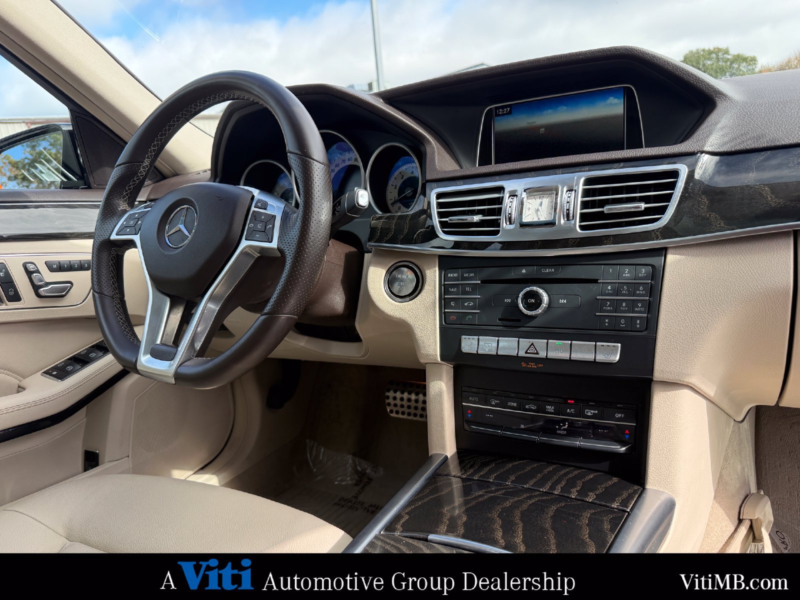Used 2016 Mercedes-Benz E 350 4MATIC Sedan image 32