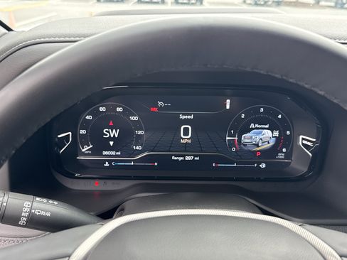 Used 2023 GMC Yukon Denali AWD/4WD image 21