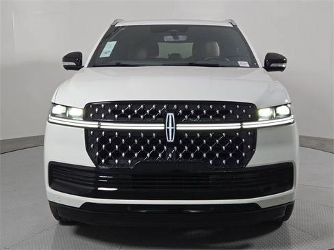 New 2025 Lincoln Navigator L Black Label image 10