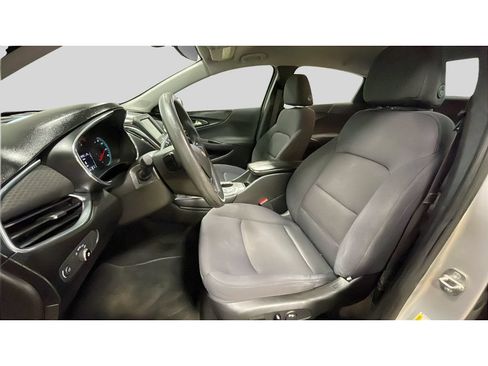 Used 2017 Chevrolet Malibu LT FWD image 12