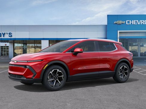 New 2026 Chevrolet Equinox EV LT AWD/4WD image 2