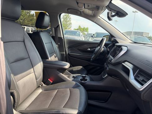 Used 2024 GMC Terrain SLT AWD/4WD image 33