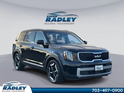 Used 2023 Kia Telluride EX w/ EX Captain's Chair Package