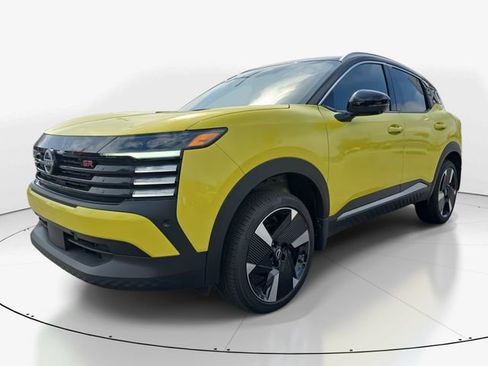 New 2026 Nissan Kicks SR FWD image 6