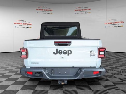 Used 2025 Jeep Gladiator Sport AWD/4WD image 6