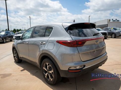 Used 2020 Kia Sportage LX AWD/4WD image 3