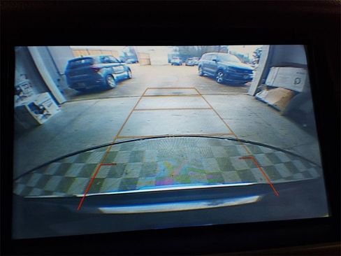 Used 2020 GMC Yukon XL Denali w/ Open Road Package image 10