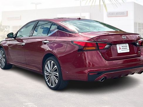 Used 2024 Nissan Altima 2.5 SL image 28