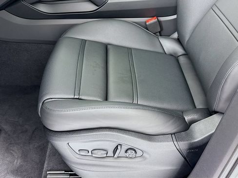 New 2026 Porsche Cayenne Coupe AWD/4WD image 14