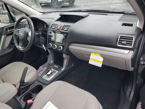 Used 2016 Subaru Forester 2.5i Limited image 4