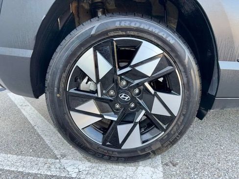 Used 2024 Hyundai Kona SEL FWD image 28