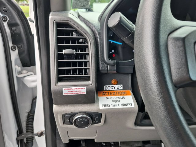 Used 2019 Ford F550 4x4 Regular Cab Super Duty image 18