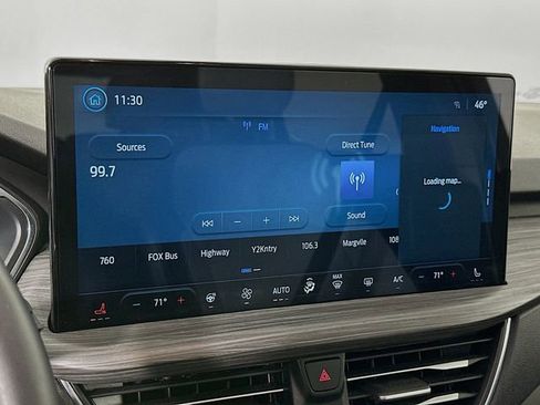 Used 2025 Ford Escape Platinum image 21