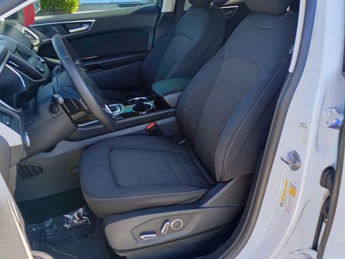 Used 2018 Ford Edge SEL image 14