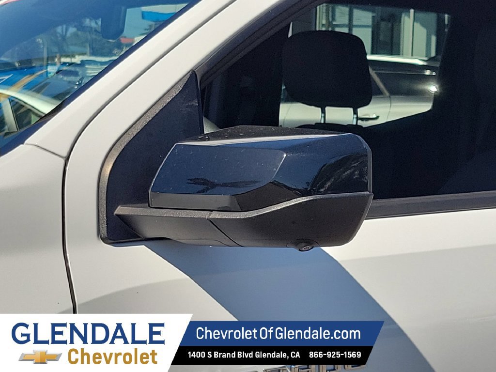 Used 2024 Chevrolet Colorado W/T w/ Technology Package RWD image 11