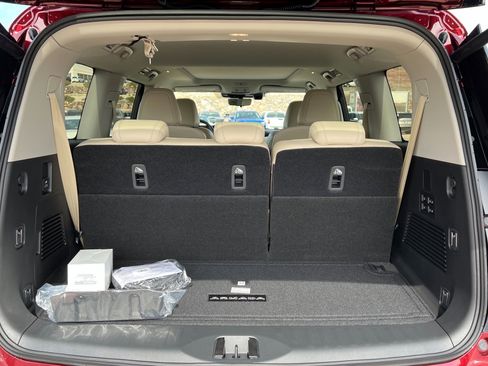 New 2025 Nissan Armada Platinum image 23