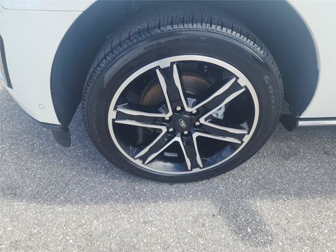 Used 2021 Ford Expedition Limited RWD image 9