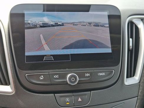 Used 2024 Chevrolet Malibu LT image 17