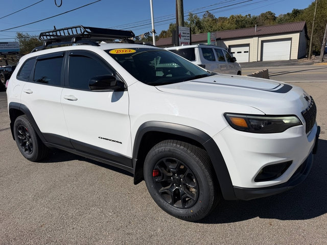 Used 2022 Jeep Cherokee Latitude w/ Trailer Tow Group AWD/4WD image 10