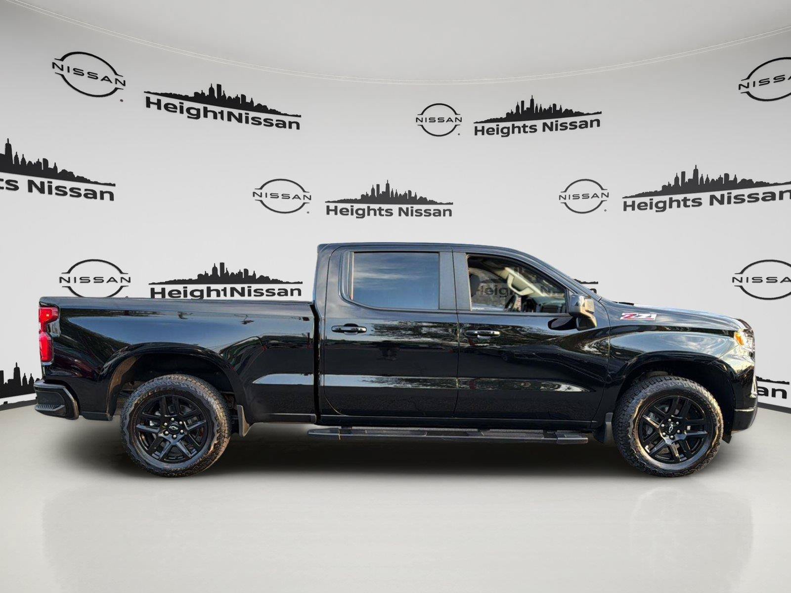 Used 2023 Chevrolet Silverado 1500 RST AWD/4WD image 6