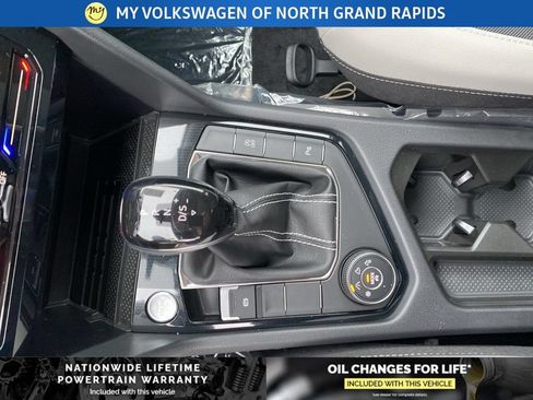 New 2026 Volkswagen Taos SE AWD/4WD image 15