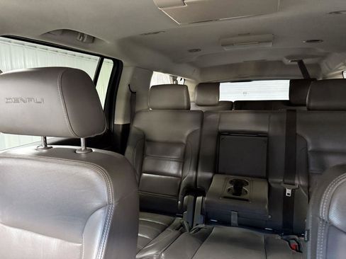 Used 2018 GMC Yukon XL Denali w/ Denali Ultimate Package AWD/4WD image 14