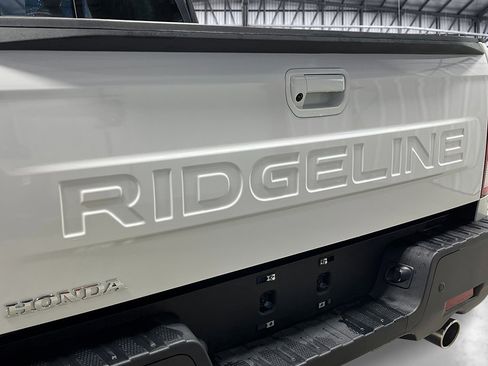 New 2026 Honda Ridgeline Black Edition image 6