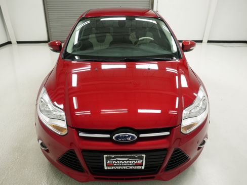 Used 2012 Ford Focus SEL FWD image 2
