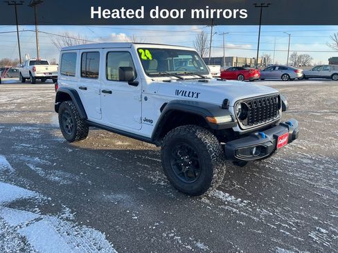 Used 2024 Jeep Wrangler Unlimited image 9