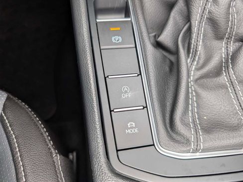 Used 2025 Volkswagen Jetta SEL image 28