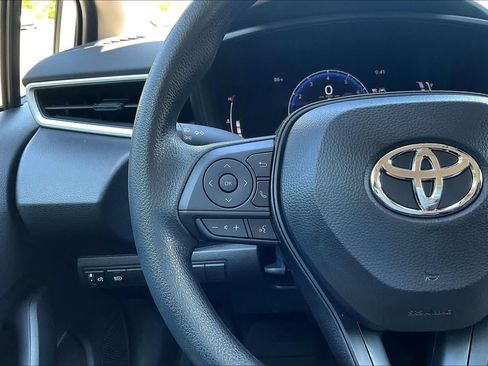 Used 2026 Toyota Corolla LE FWD image 22