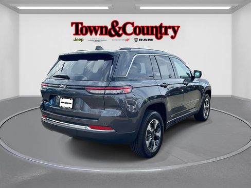 Used 2022 Jeep Grand Cherokee Limited 4xe AWD/4WD image 3