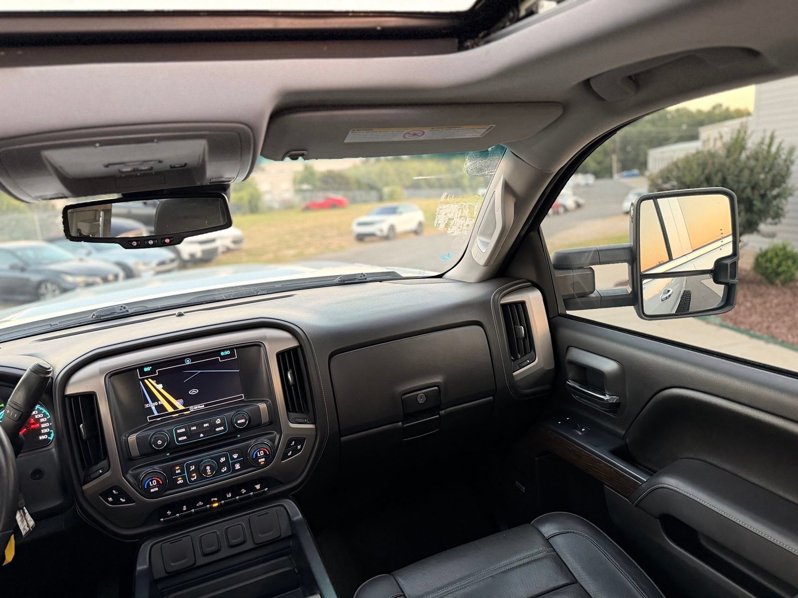 Used 2017 GMC Sierra 2500 Denali w/ Duramax Plus Package AWD/4WD image 34