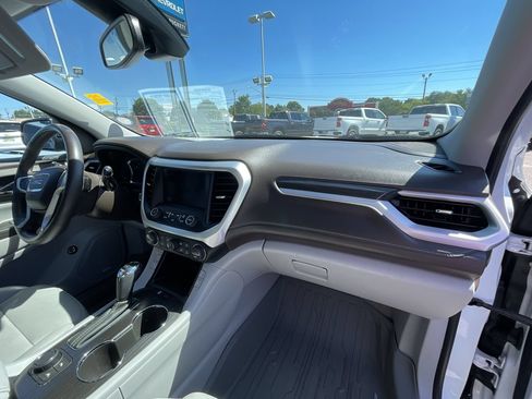 Used 2019 GMC Acadia SLT w/ LPO, Floor Liner Package FWD image 30