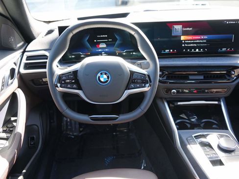 Certified 2025 BMW i4 xDrive40i image 8