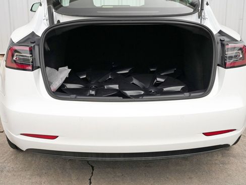 Used 2022 Tesla Model 3 image 10
