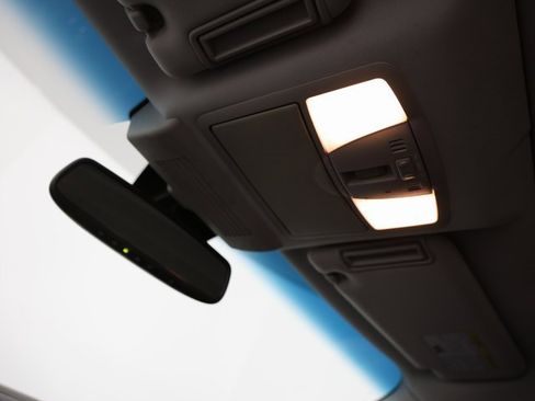 Used 2017 Nissan Armada Platinum w/ Interior Lighting Package image 23